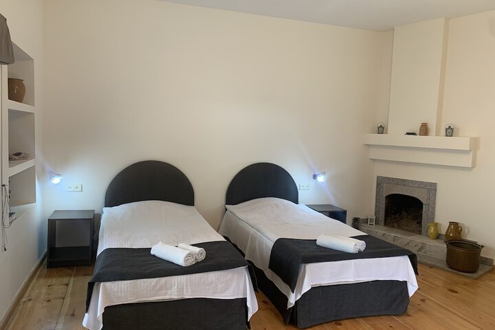 Room 9 of 36
