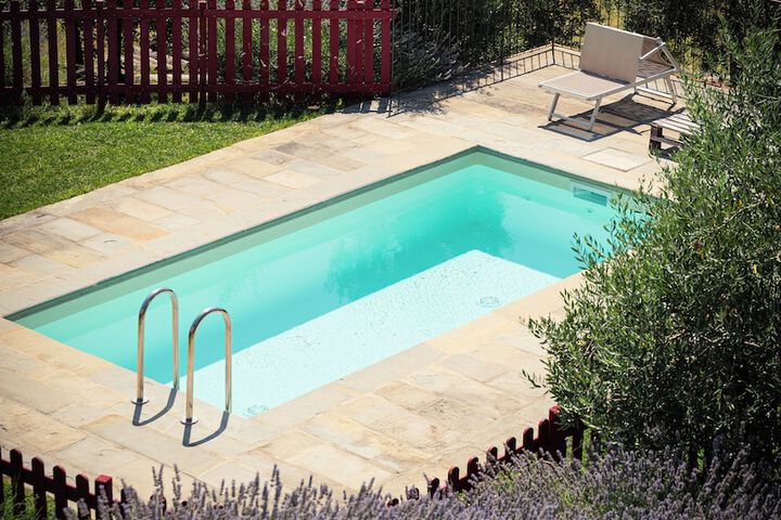 Pool 43 of 101