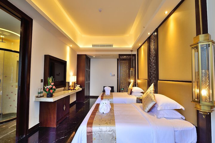 Room 10 of 74