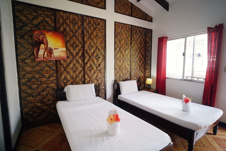 Room 5 of 34