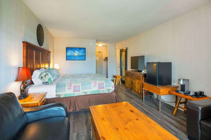 Room 40 of 151