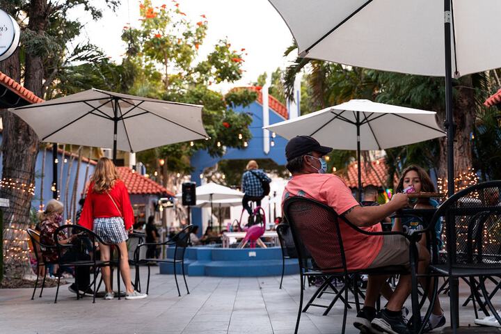 Hotel Exterior 32 of 34