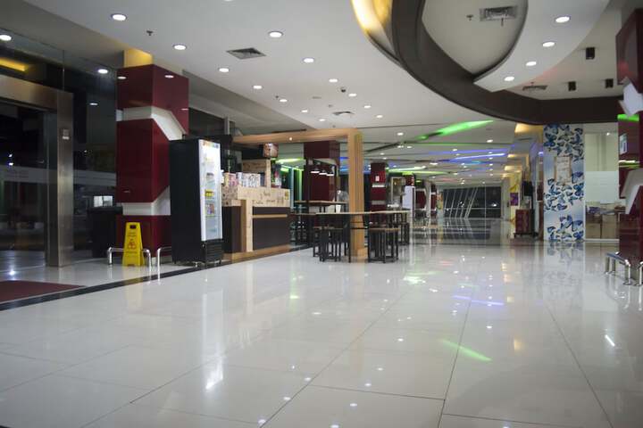 Ballroom/Hall 39 of 57
