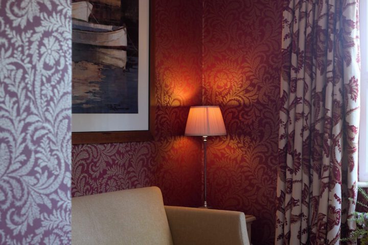 Room 23 of 77