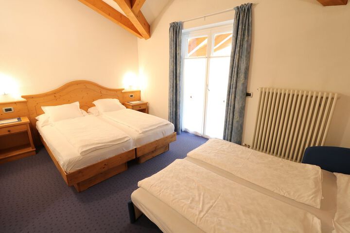 Room 7 of 30