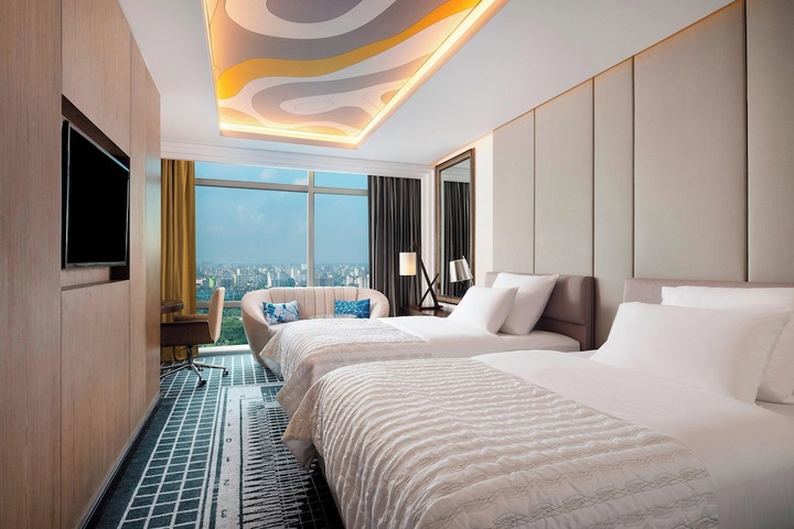 Room 27 of 107