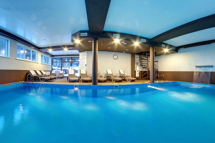 Pool 47 of 51