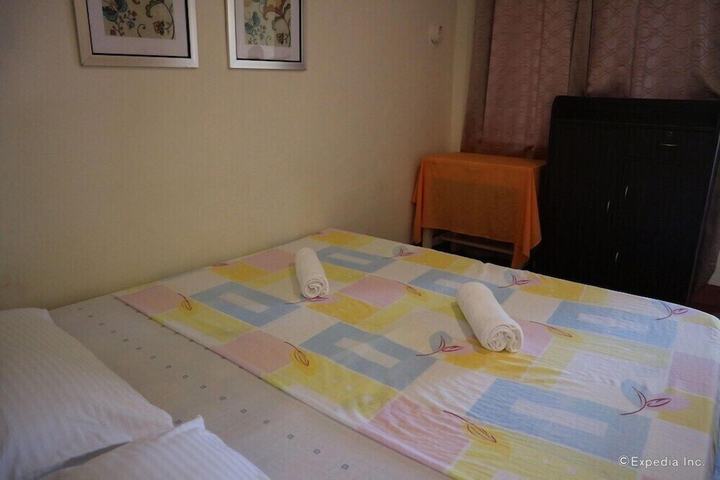 Room 8 of 31
