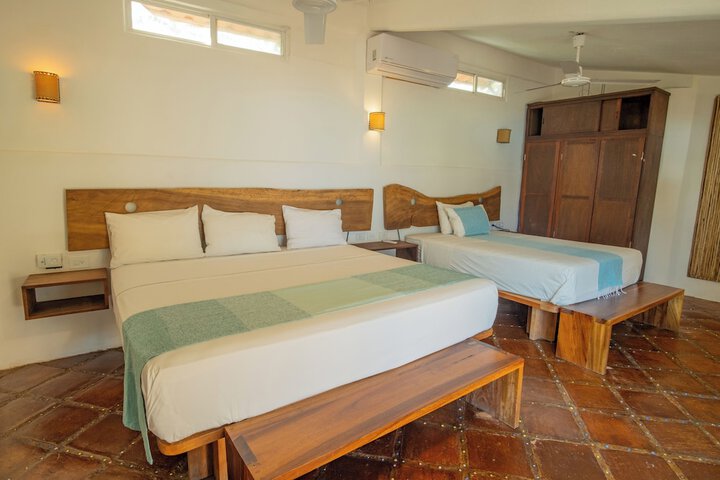 Room 3 of 91
