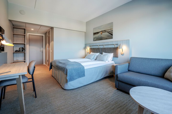 Room 20 of 77