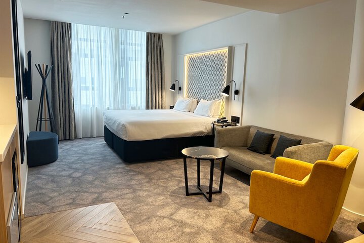 Room 26 of 69