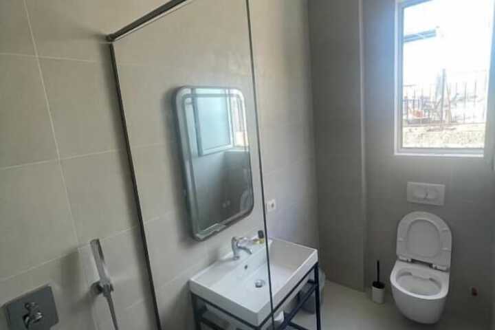Room 46 of 96
