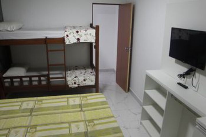 Room 21 of 42