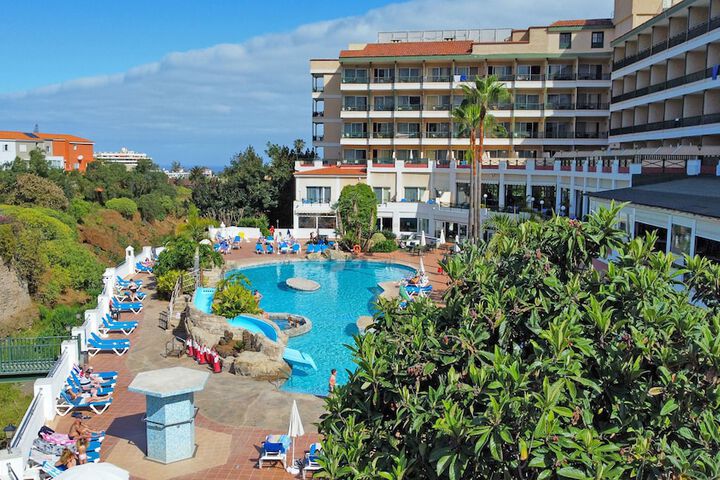 Pool Hotel