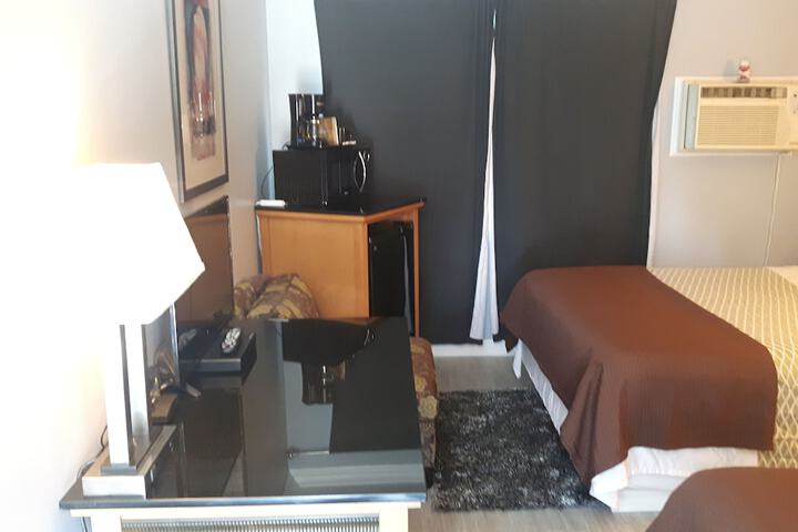 Room 26 of 101