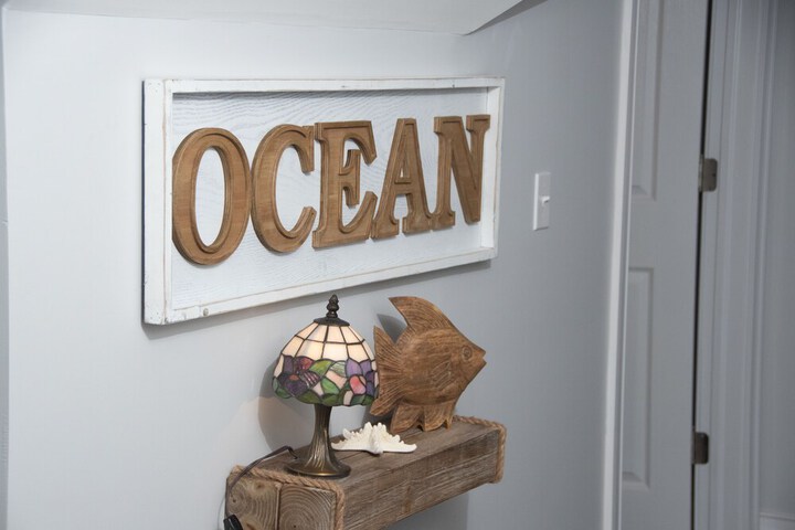 Ballroom/Hall 113 of 126