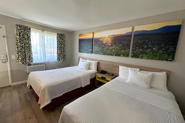 Double Bed Accessible (9 of 12)