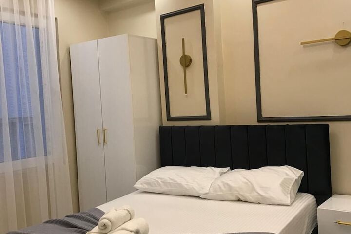 Room 12 of 40