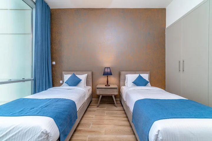 Room 5 of 23