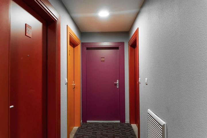 Room 13 of 23