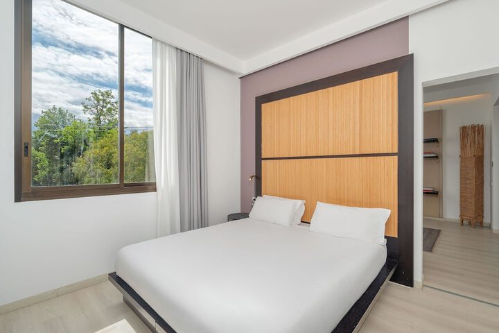 Room 7 of 44