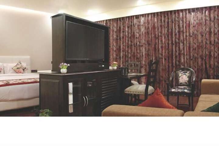 Room 12 of 45