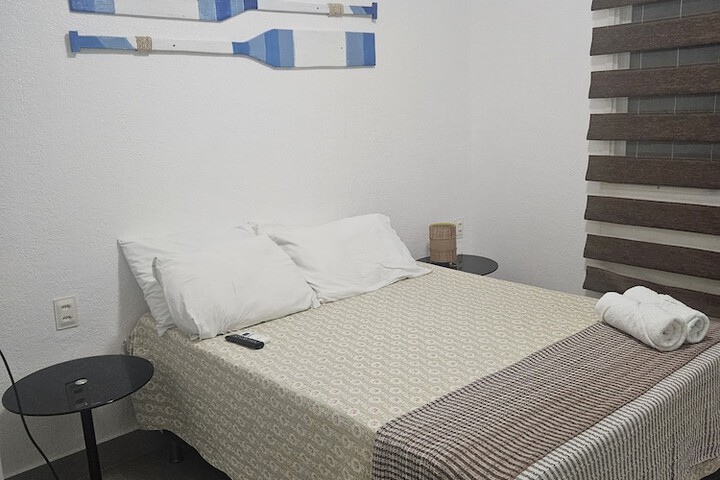 Room 5 of 63
