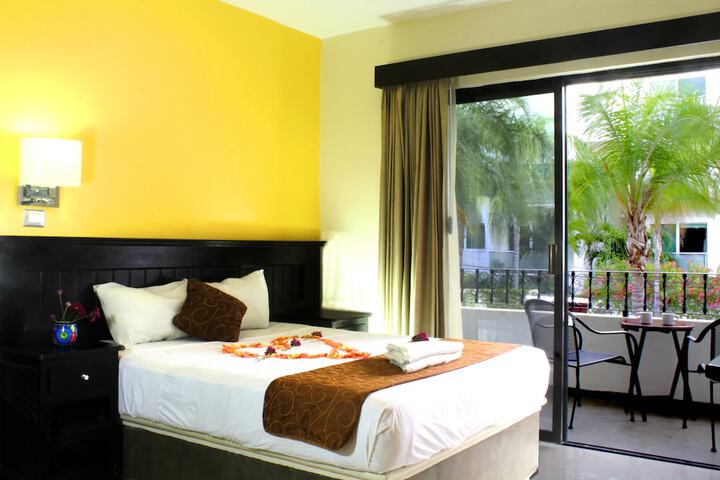 Room 7 of 35