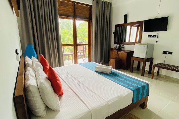 Room 15 of 60