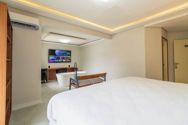 Room 98 of 229