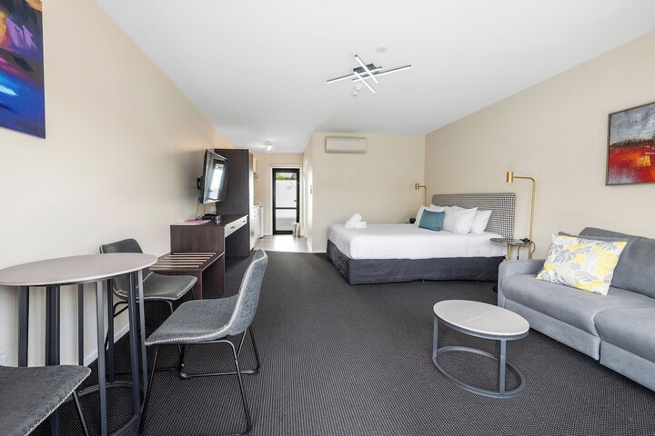 Room 8 of 47
