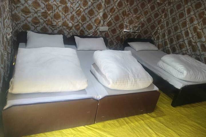 Room 2 of 12