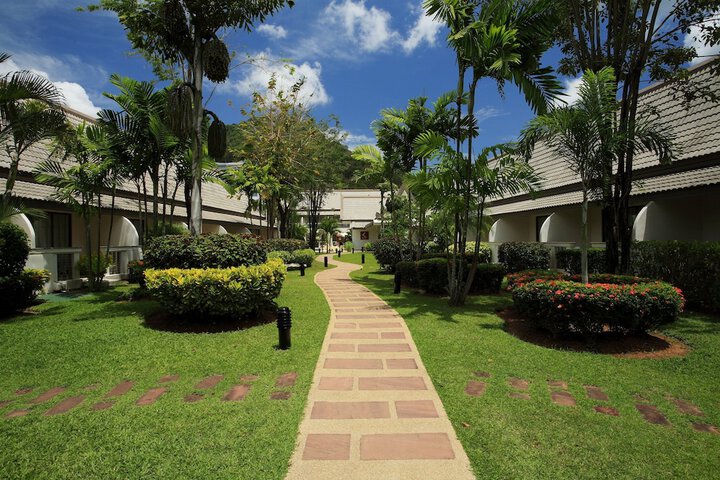 Hotel Exterior 117 of 120
