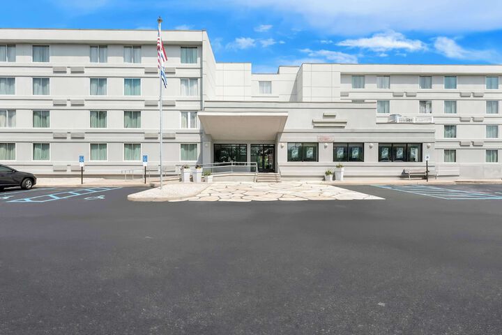 Hotel 42 of 43