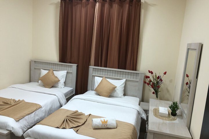 Room 19 of 48