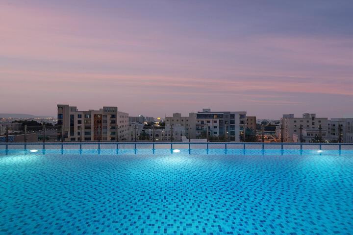 Pool 40 of 74