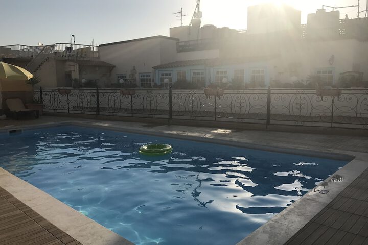 Hotel Pool