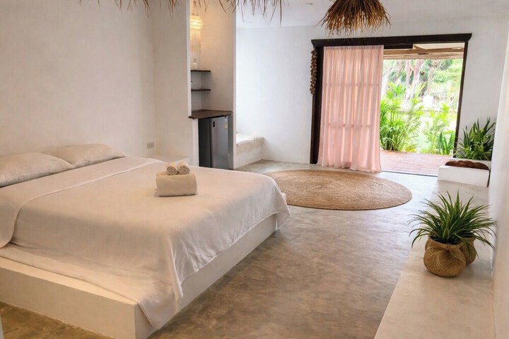 Room 2 of 46
