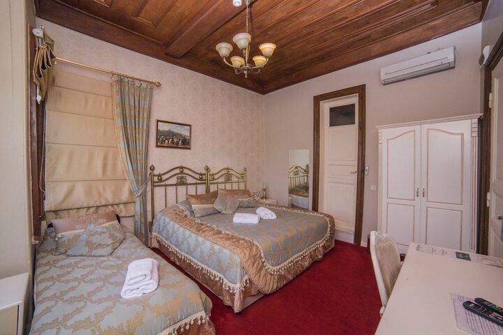 Room 26 of 89