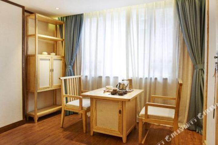 Wenxianju Chancha Hotel