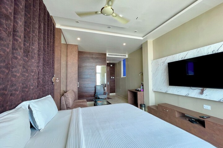 Room 20 of 100