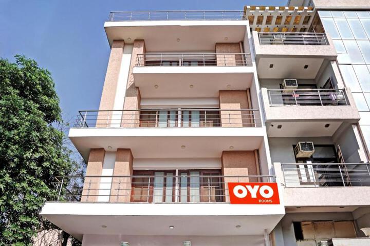 Hotel O Kailash Near Iskcon Temple Noida