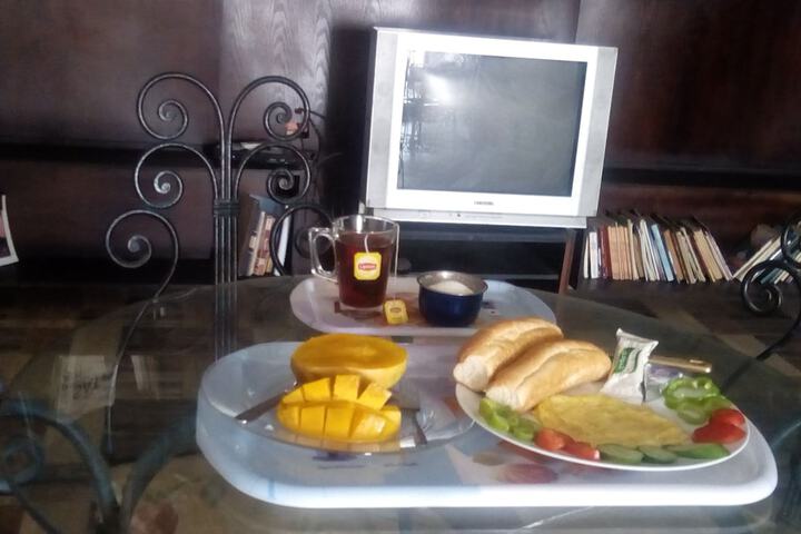 Dining 37 of 46