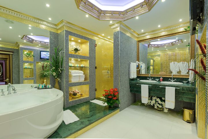 Clean Restrooms