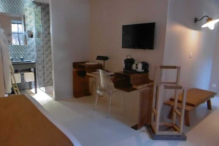 Room 40 of 101
