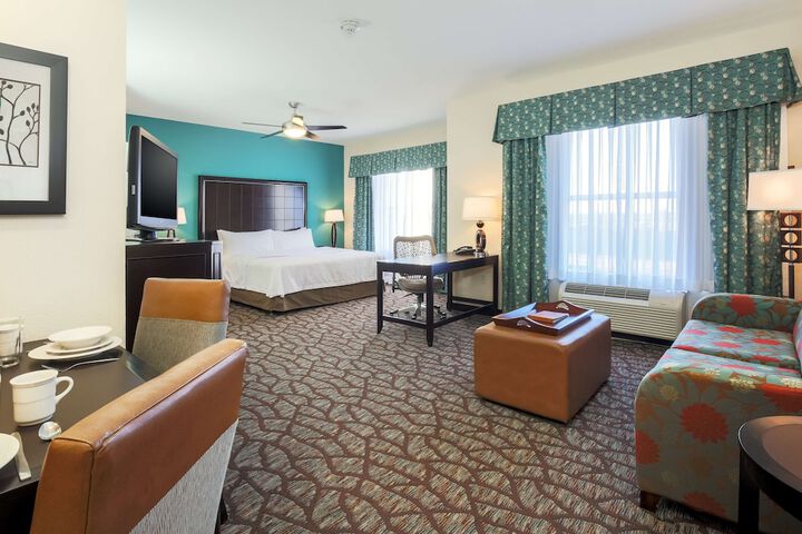 Room 4 of 33