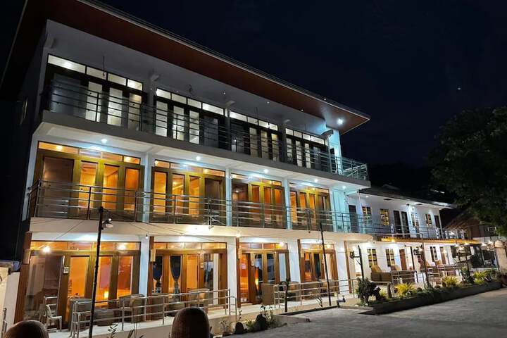 Hotel 66 of 72