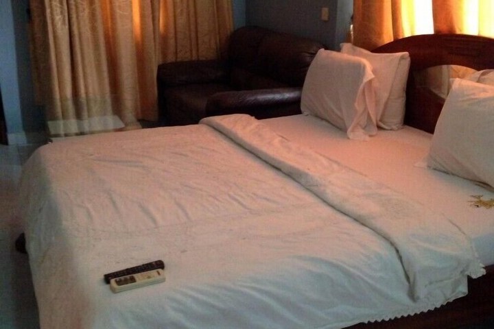 Room 7 of 23