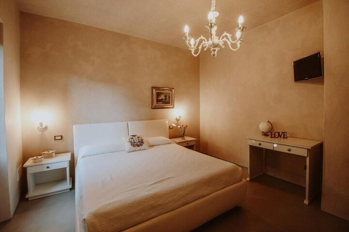 Room 22 of 43