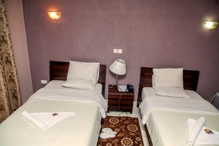 Room 8 of 44